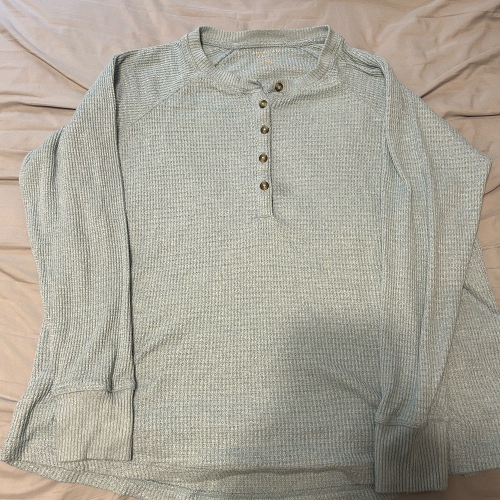 American Eagle Long Sleeve Tee